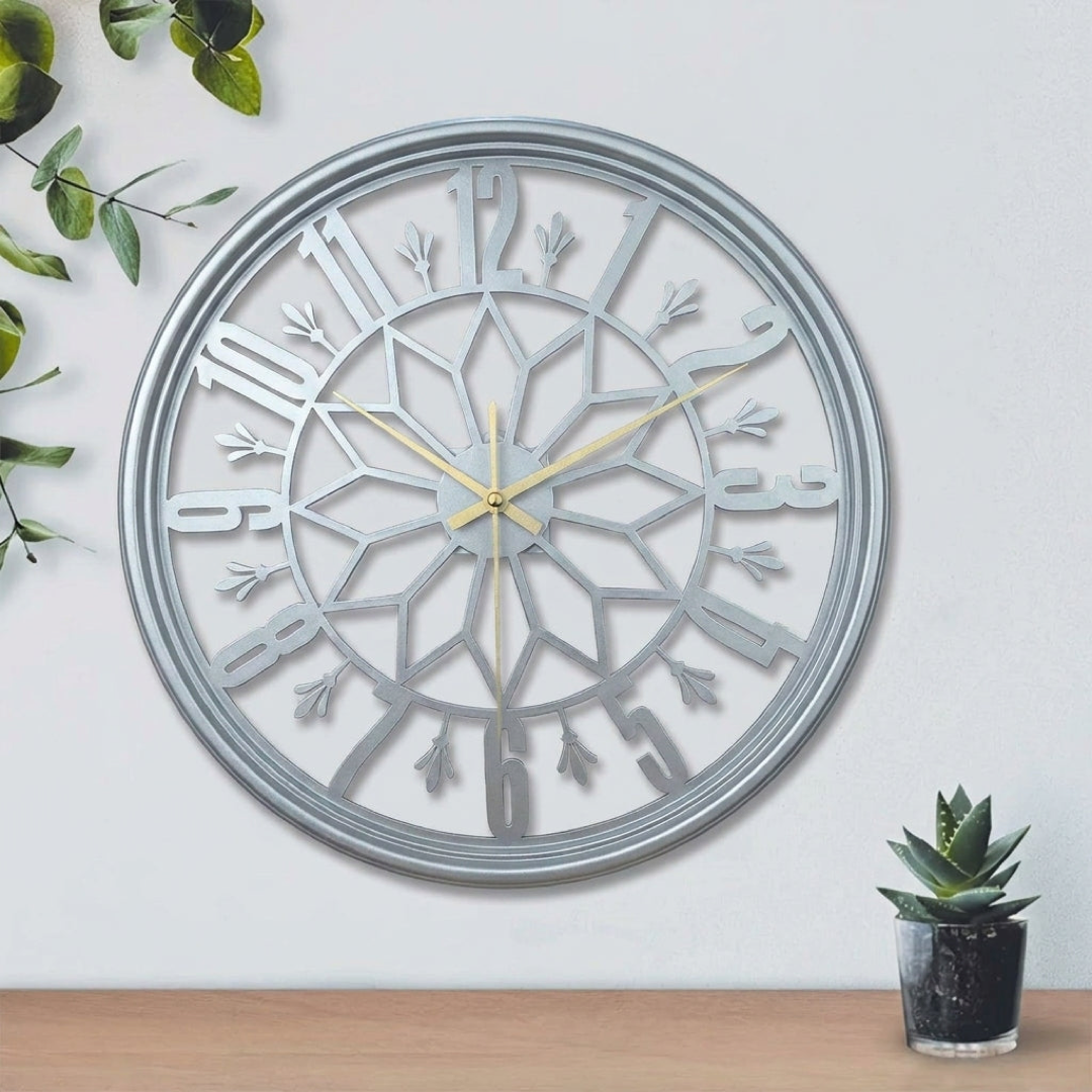 Vintage Metal Wall Clock – Peaceful Timekeeping