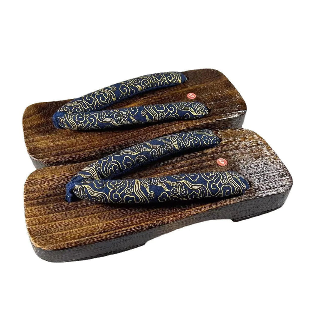 Wooden Geta Sandals for Balanced Comfort