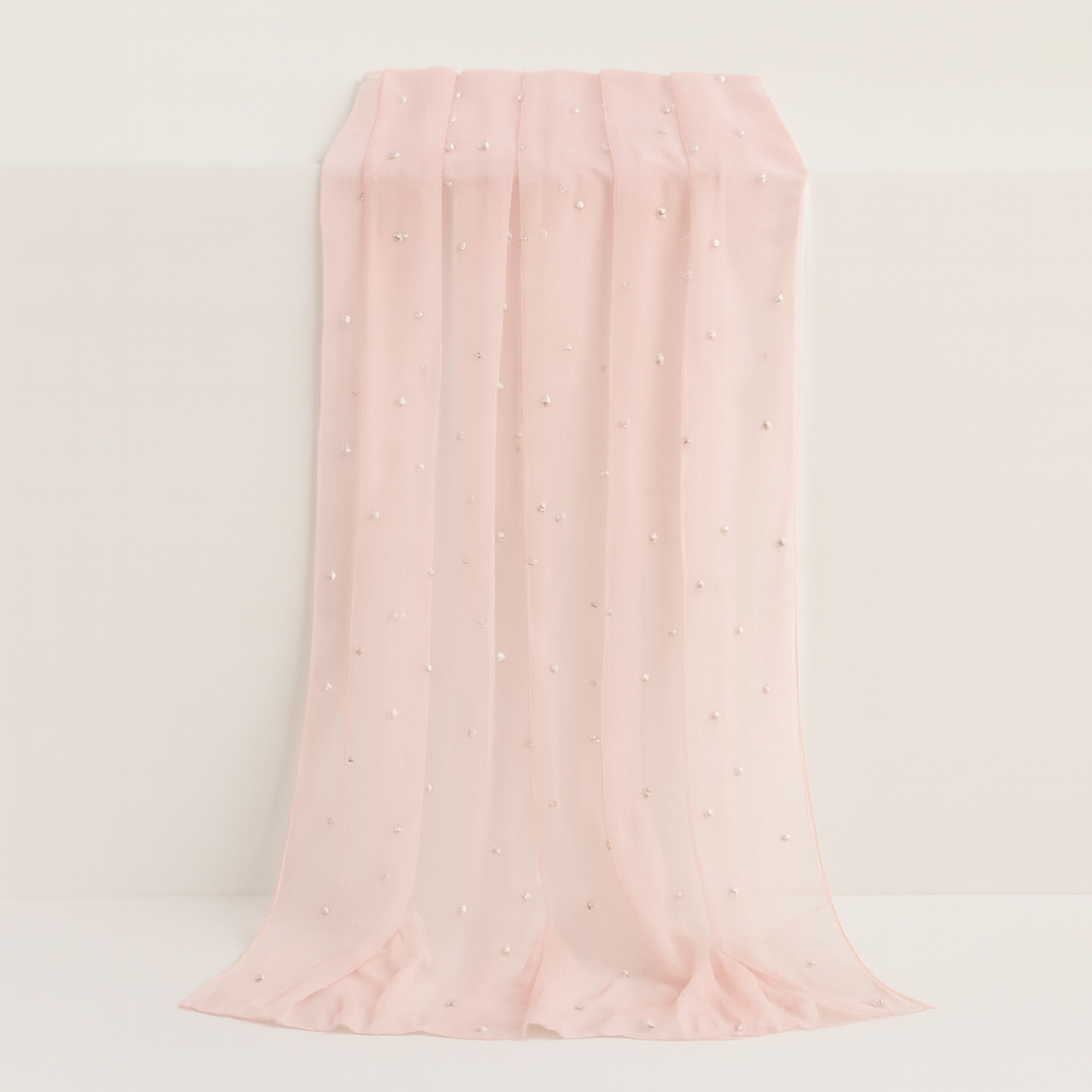 Pearl Gauze Table Runner for Romantic Gatherings