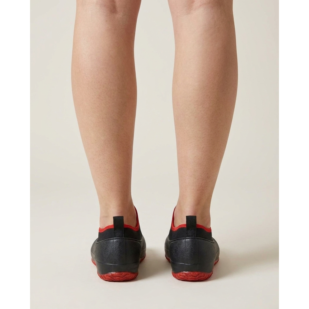 All-Weather Work Shoes With Steady Traction