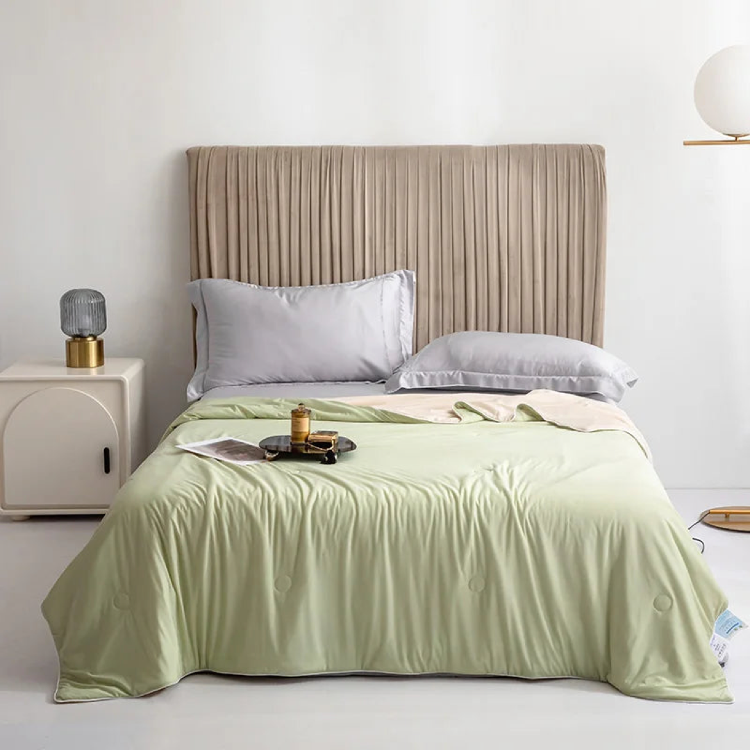 Dual-Sided Cooling Quilt for Restful Sleep