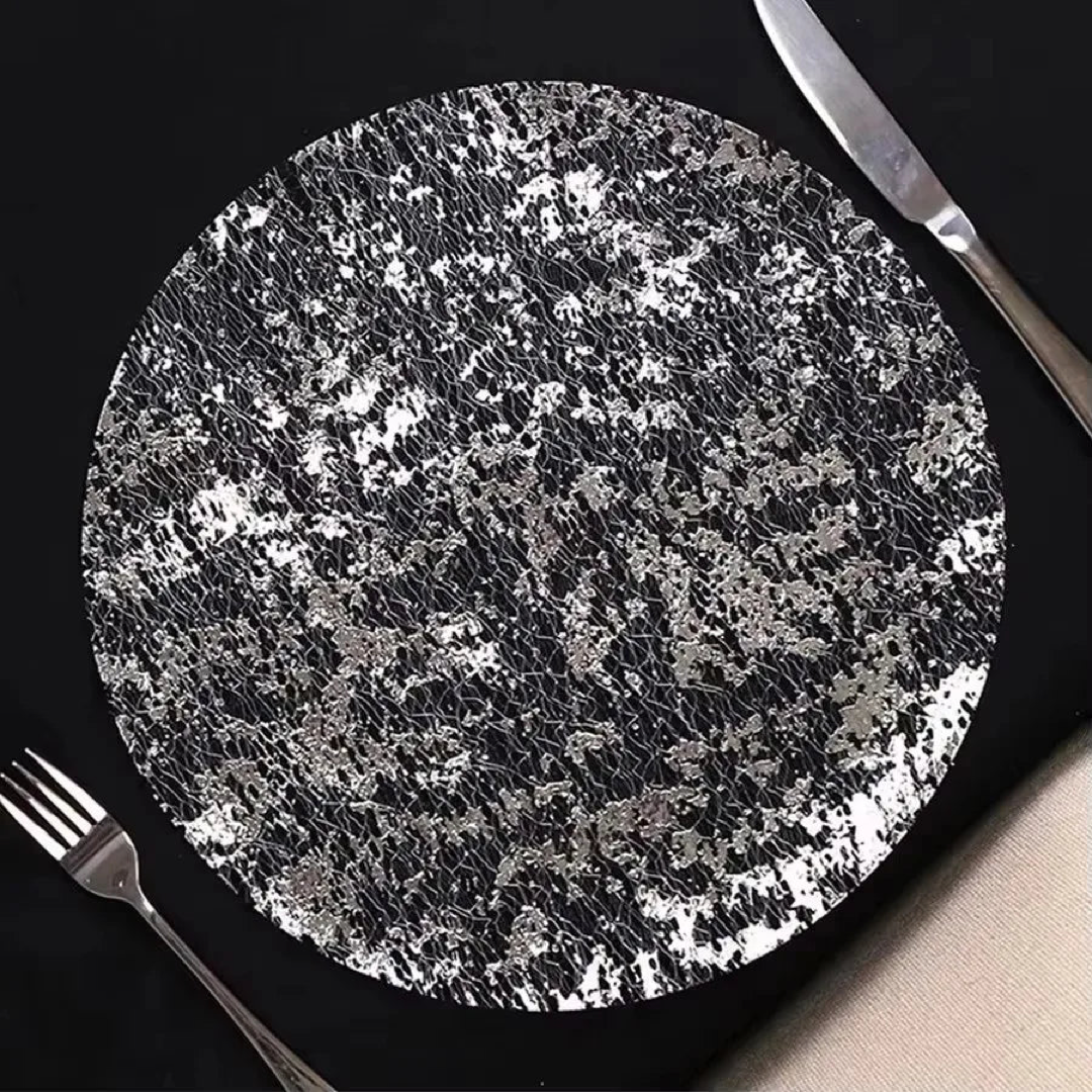 Shimmering Foil Placemats for Effortless Cleanup