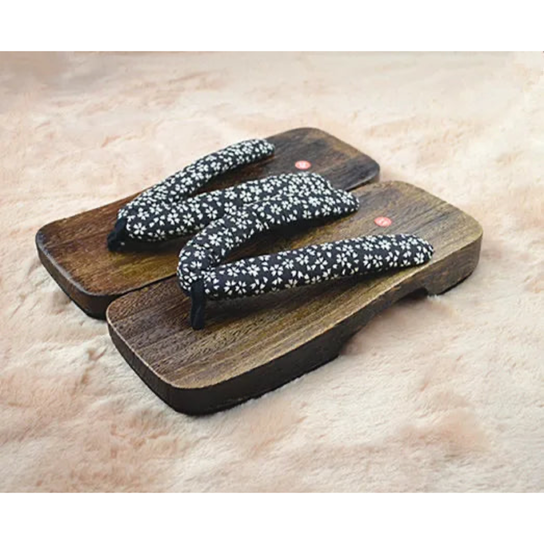 Wooden Geta Sandals for Balanced Comfort