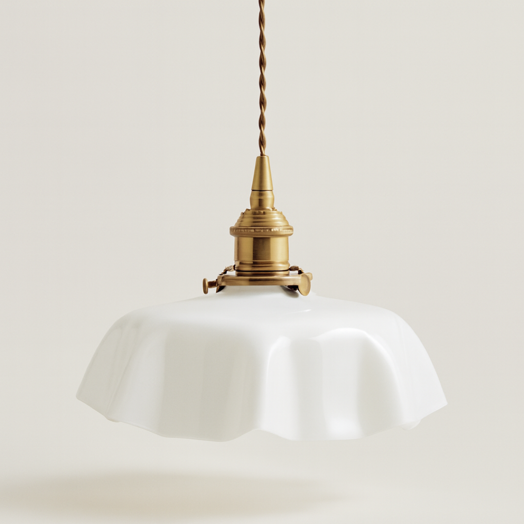 Ruffled Glass Pendant Light for Warm Ambiance