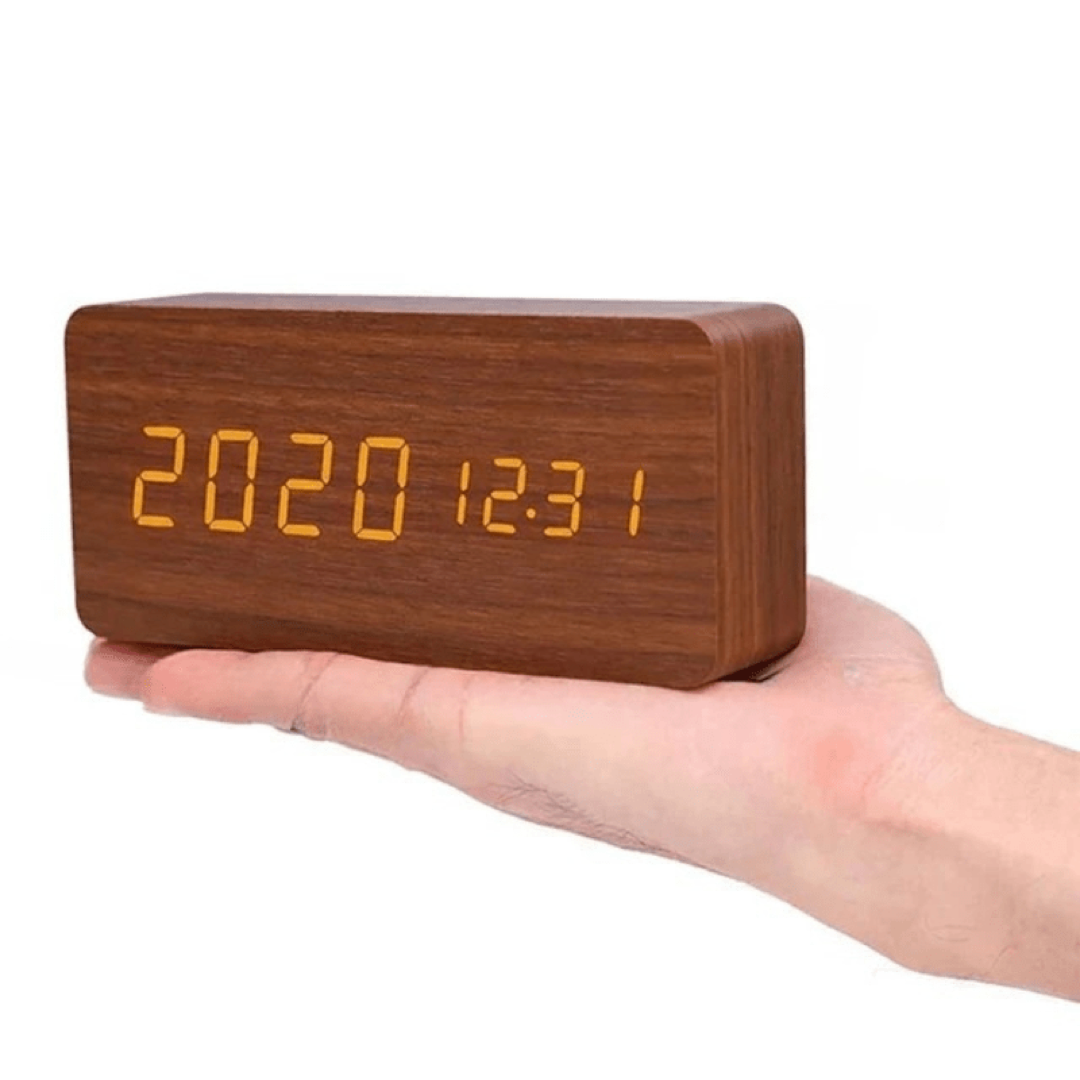 Voice-Activated Wooden Clock for Effortless Timekeeping
