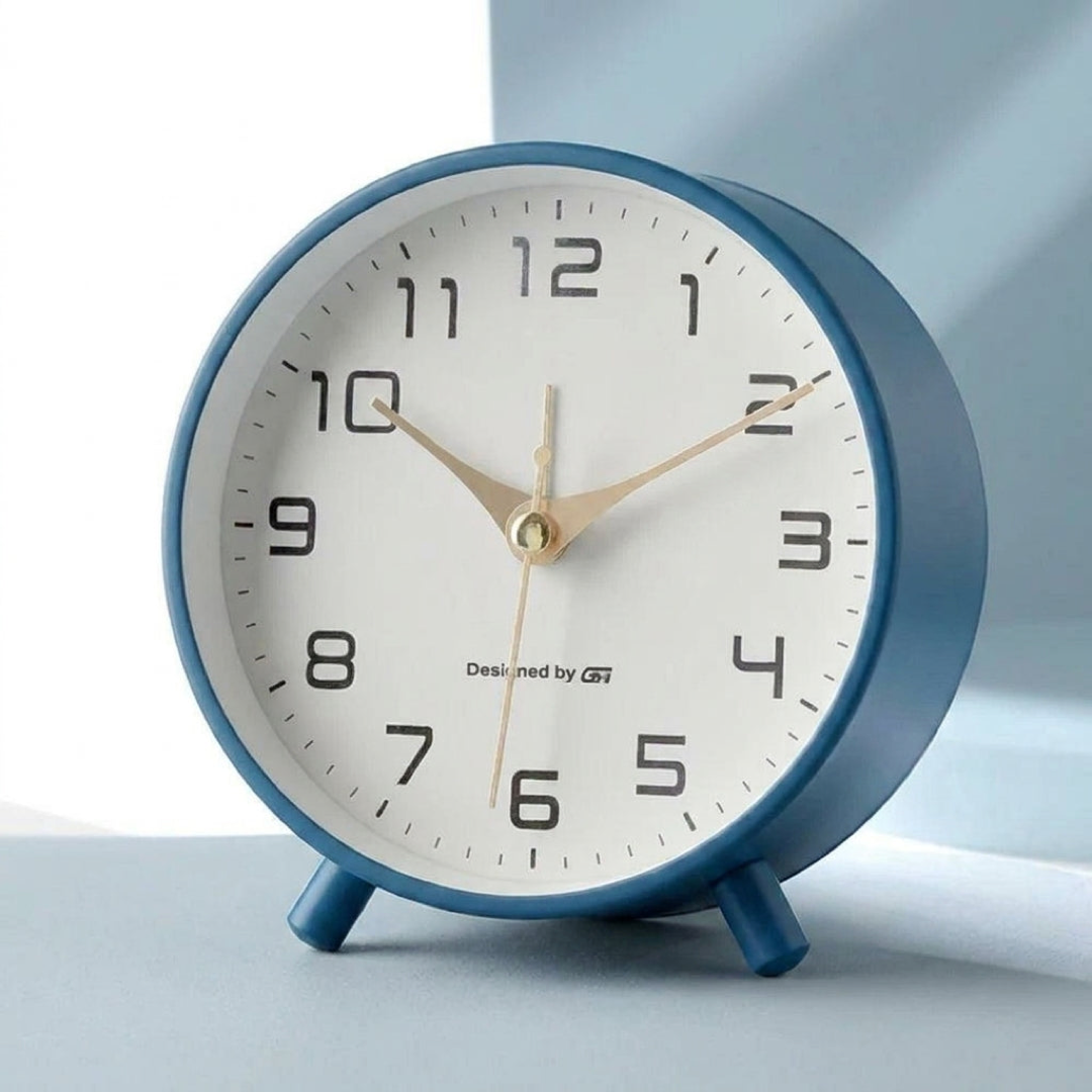 Nordic Silent Desk Clock for Peaceful Spaces