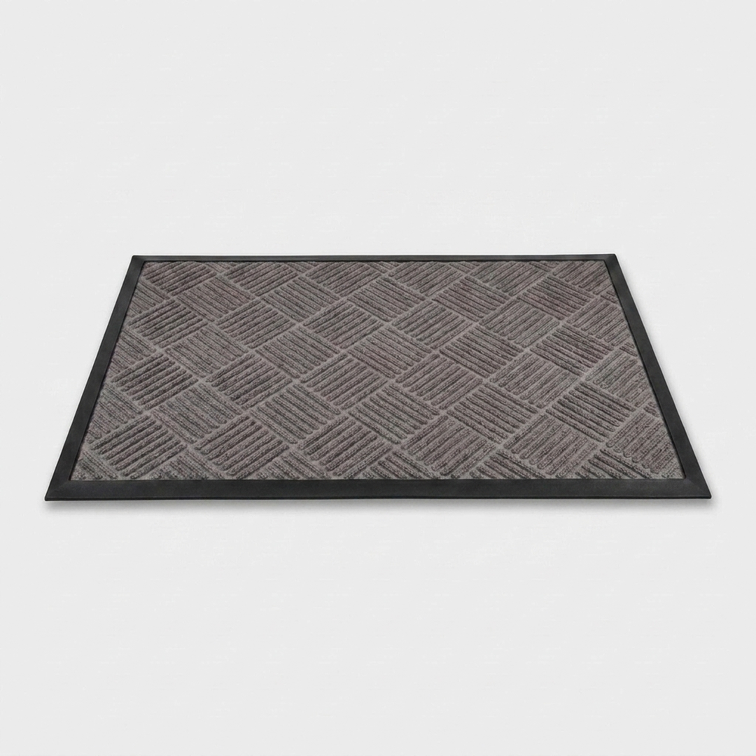 Dirt-Trapping Entry Mat for Cleaner Floors