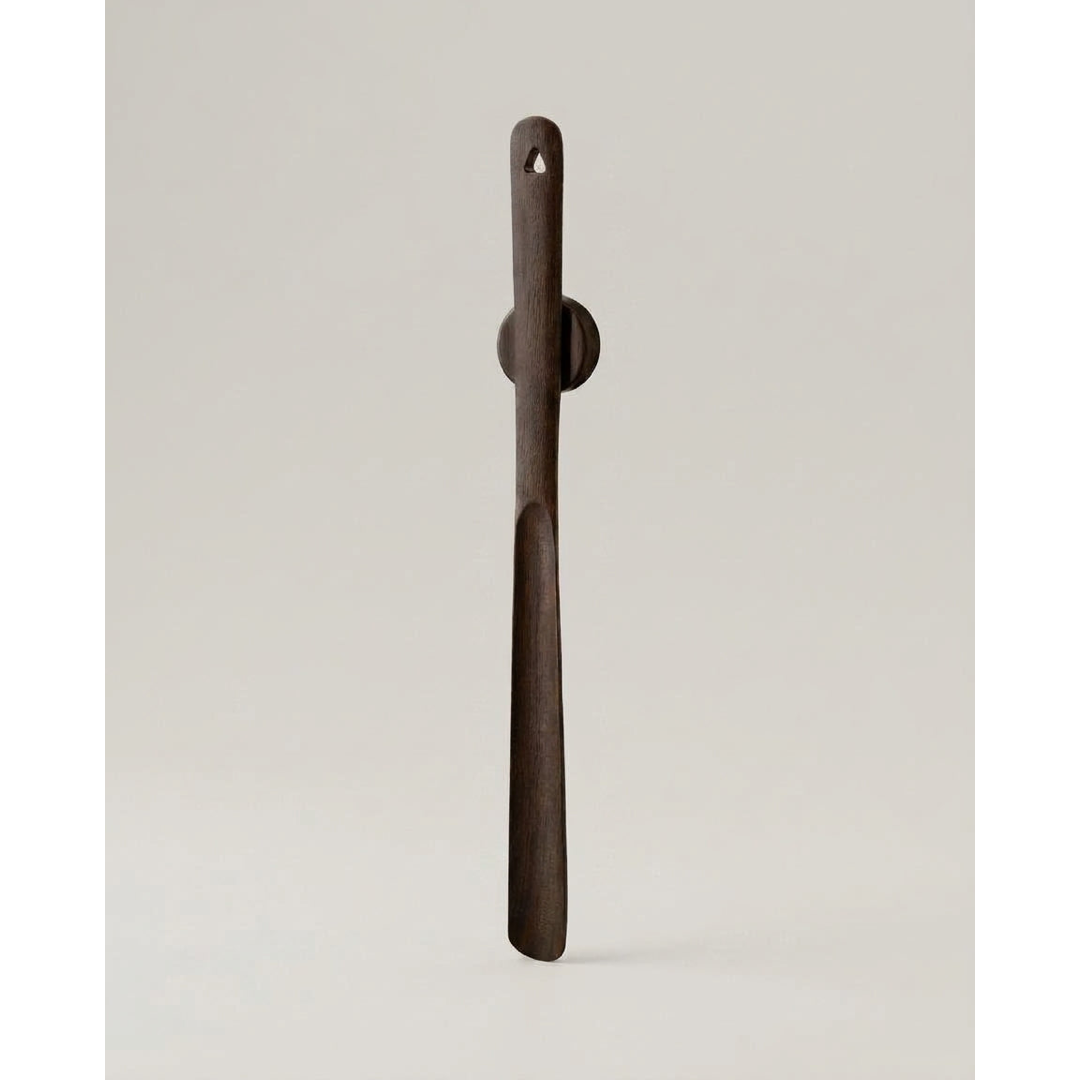 Long Magnetic Shoehorn for Easy Slip-On