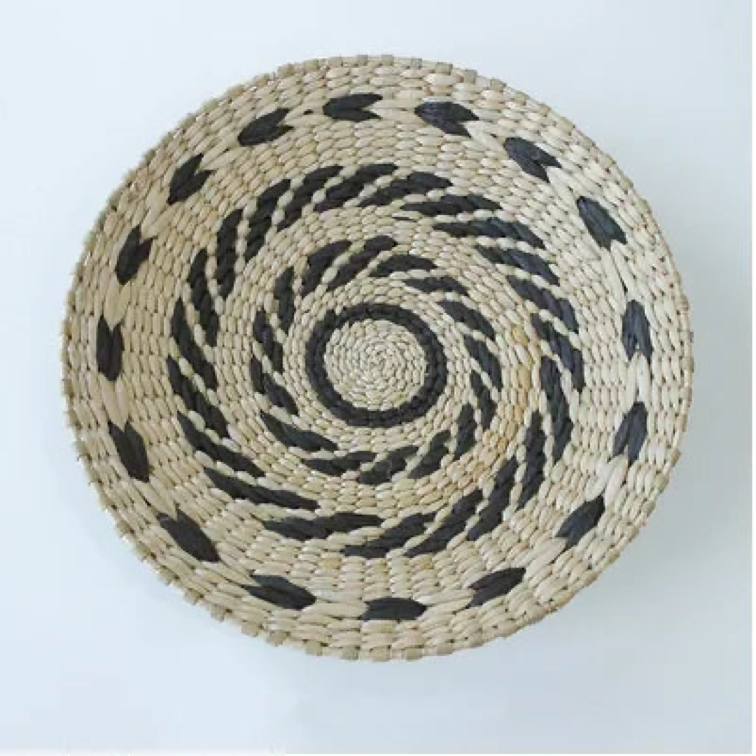 Seagrass Wall Basket for Natural Warmth