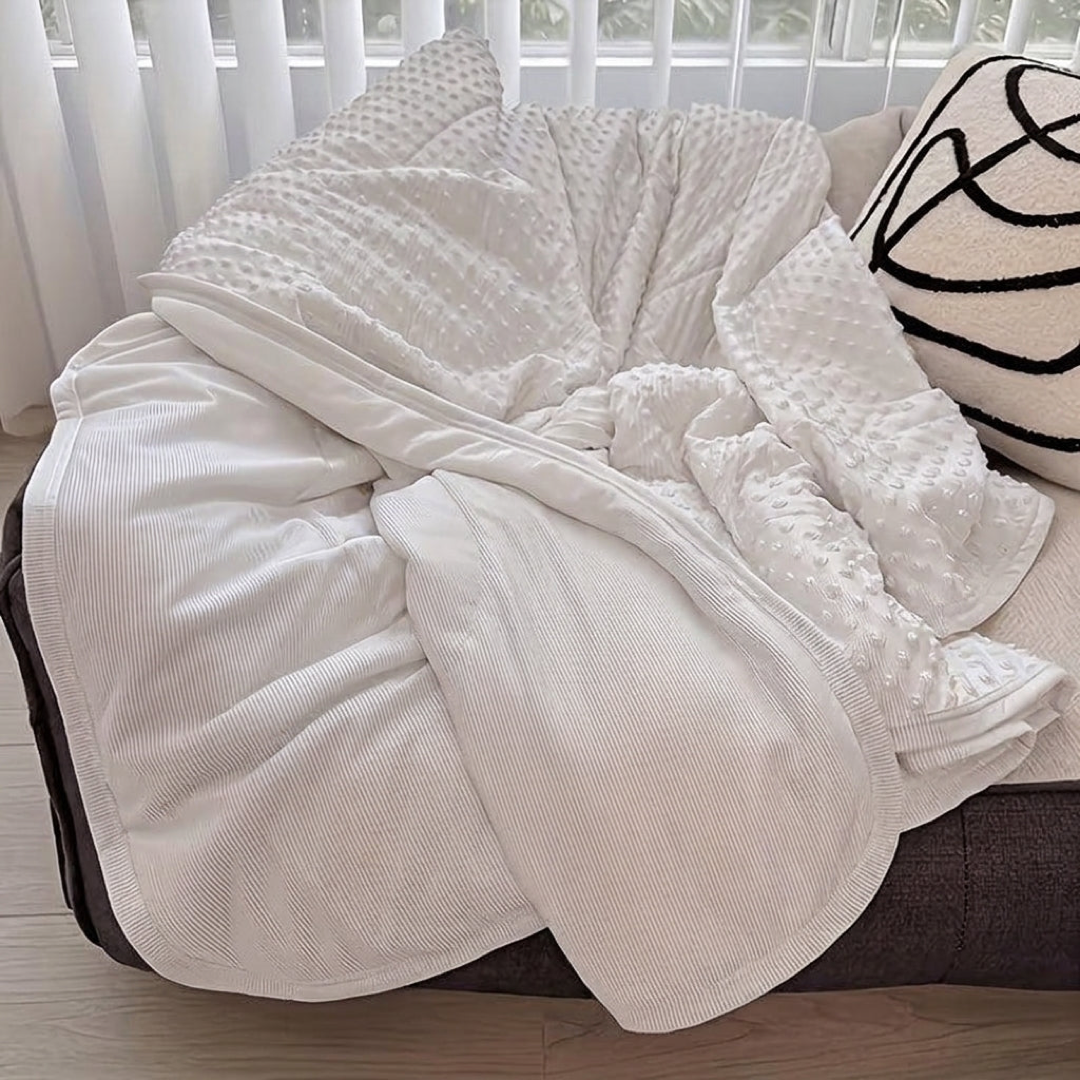 Breathable Cooling Throw for Restful Comfort