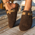 Zapatos de lana de oveja para pasos cálidos en invierno
