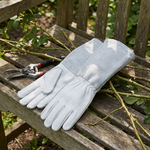 Pruning Gloves for Comfortable Thorn Protection