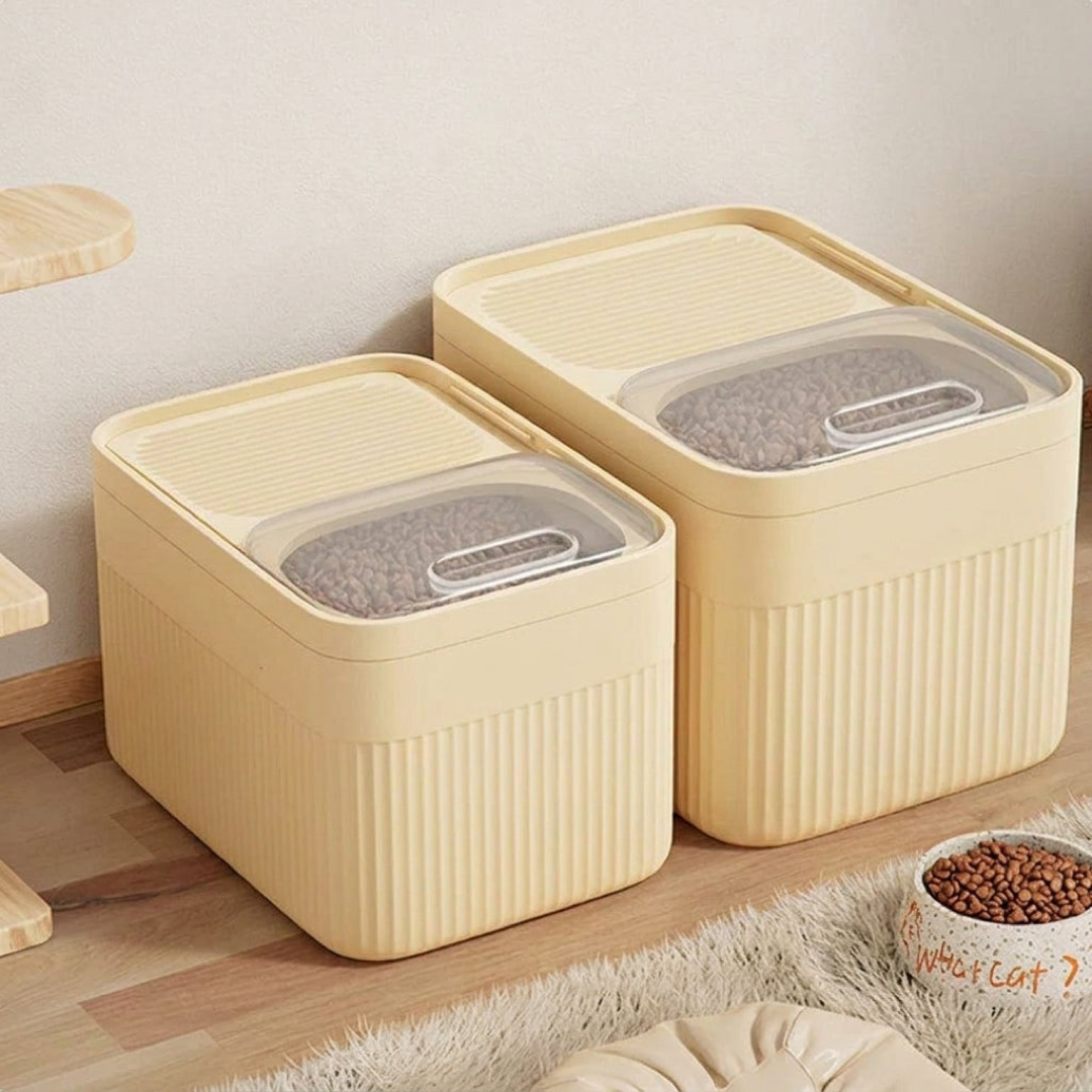 Airtight Pet Food Bin for Lasting Freshness
