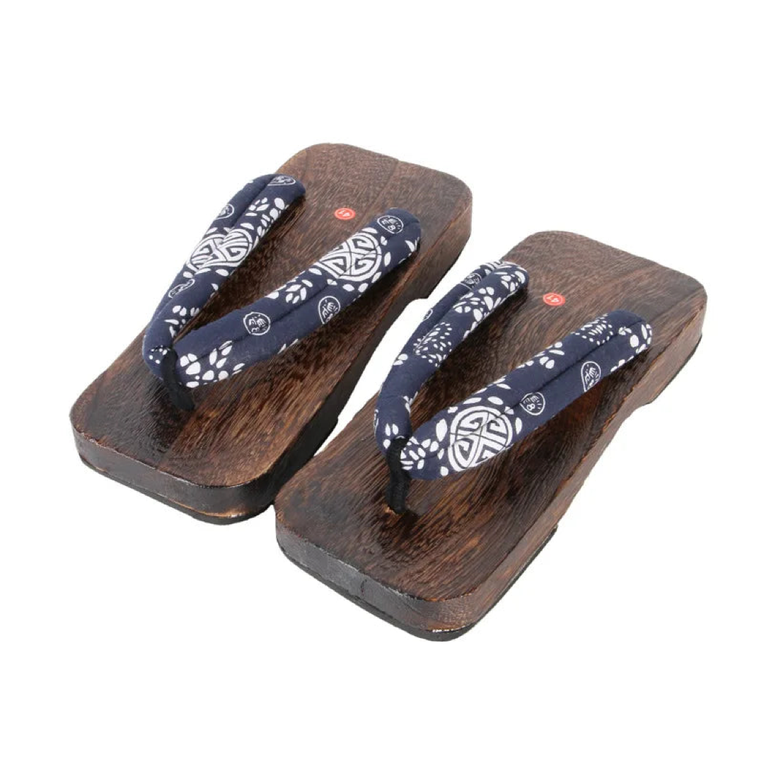 Wooden Geta Sandals for Balanced Comfort