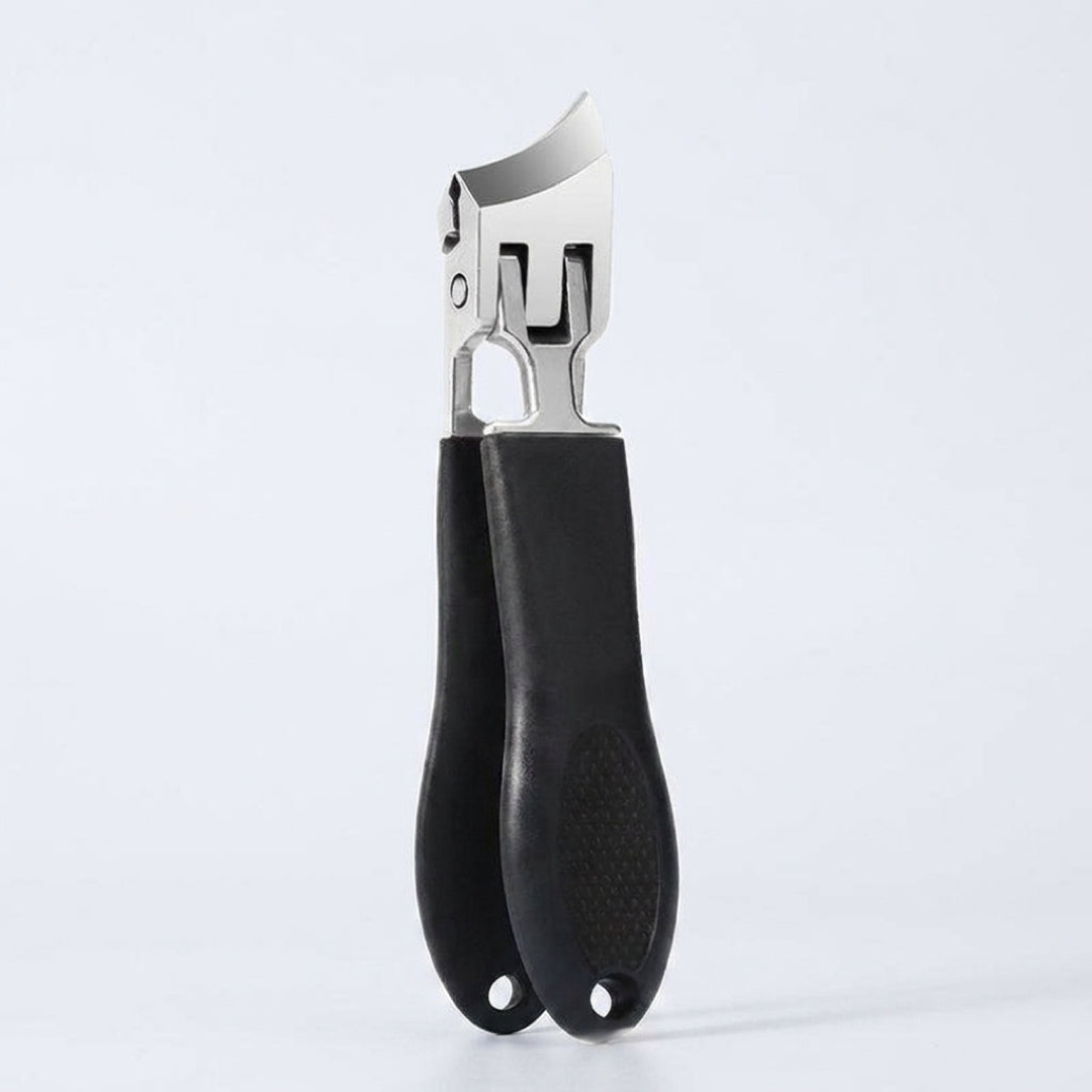 Wide-Jaw Nail Clippers for Mess-Free Trimming