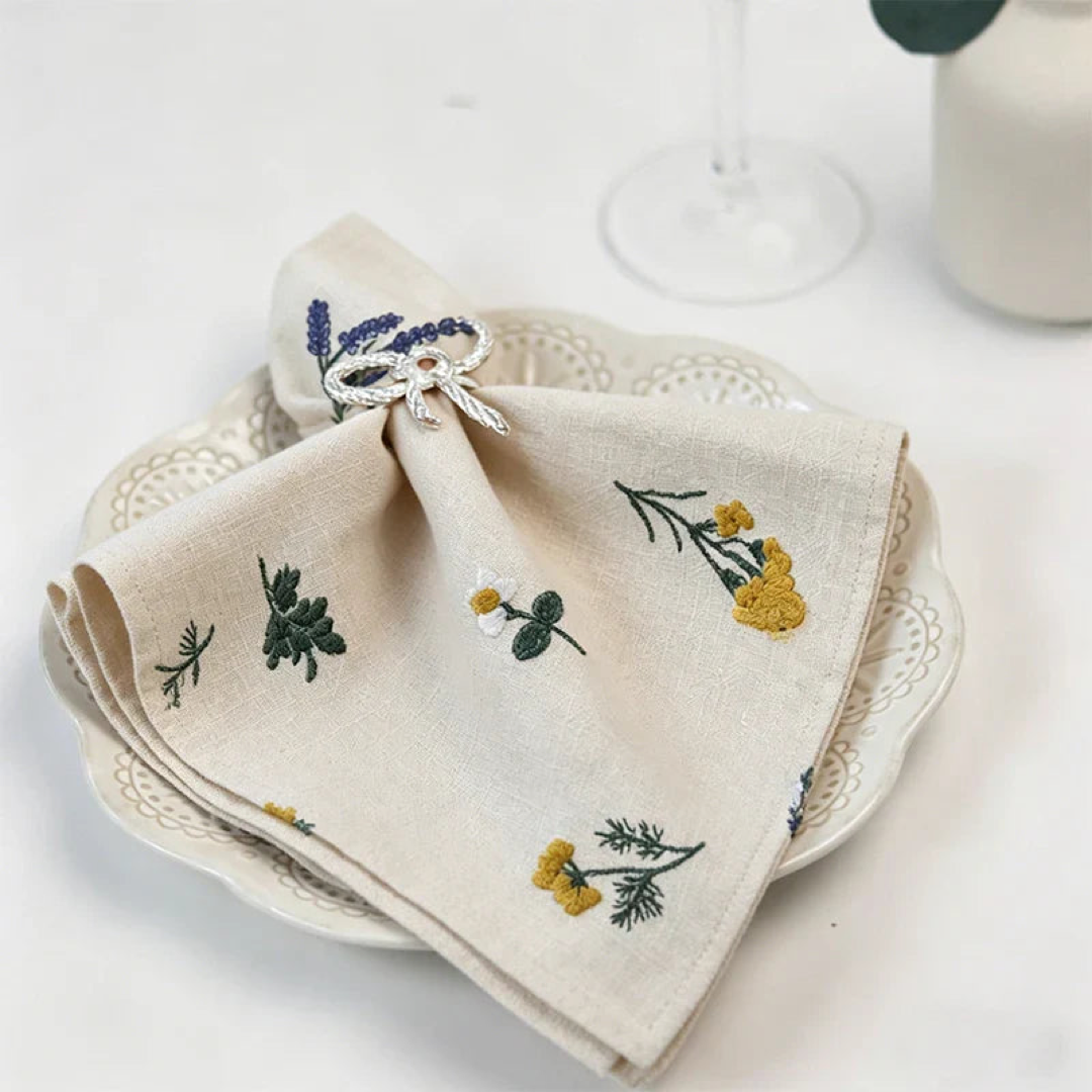 Embroidered Linen Napkin Set for Elegant Dining