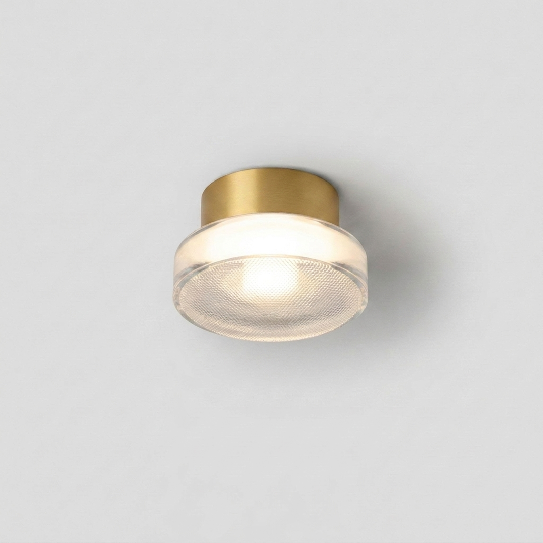 Sculptural Dimmable Lamp for Adaptable Ambience