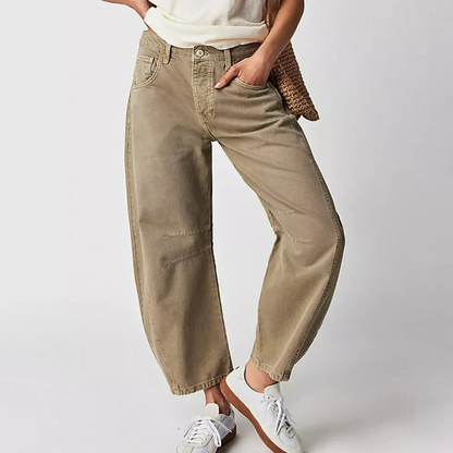 Women's Barrel Jeans with Wide Legs and a Low Waist