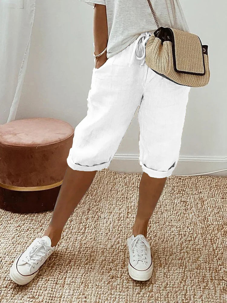 Women's Three-Quarter Trousers with Elastic Waist and Side Pockets
