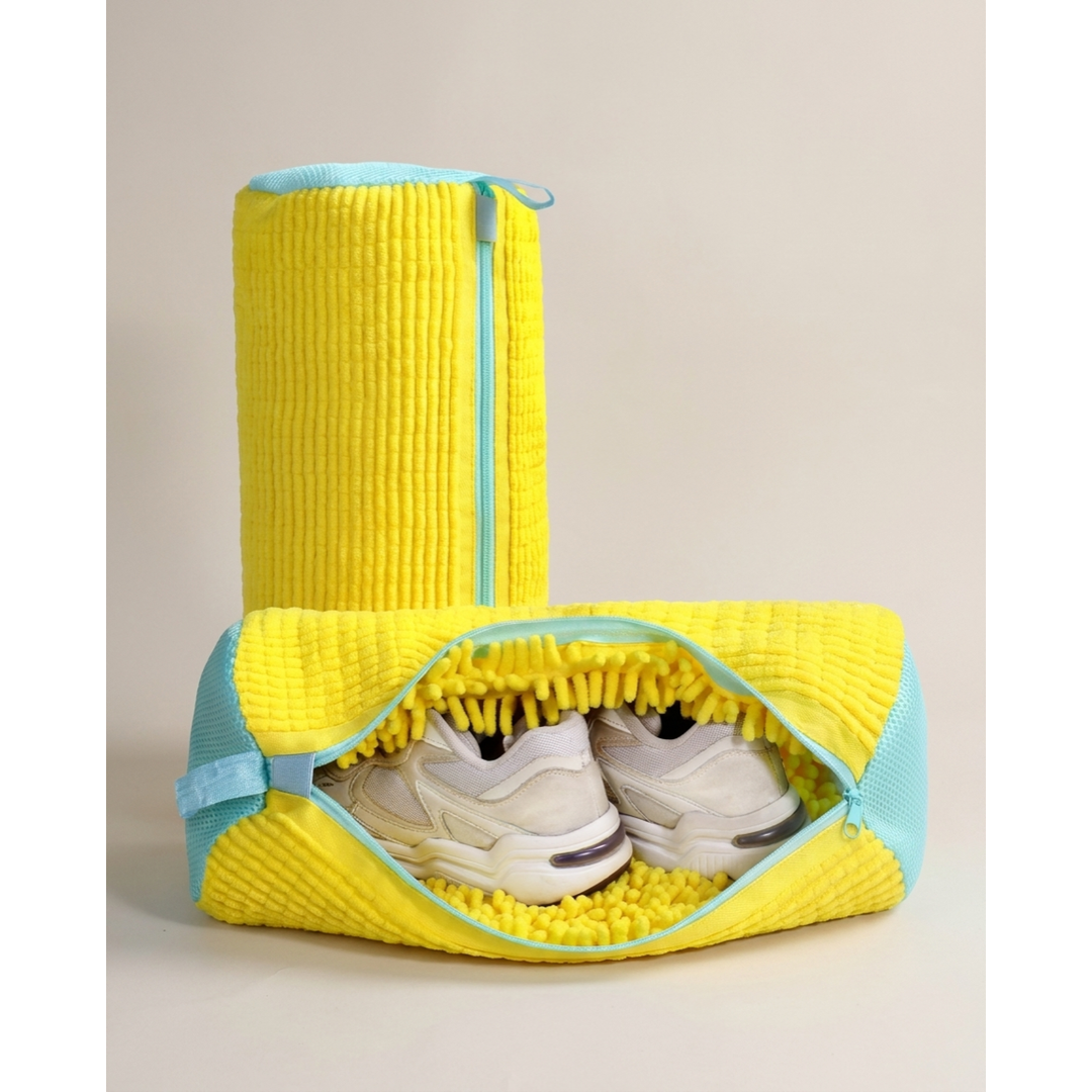 Cushioned Shoe Wash Bag for Gentle Cleaning