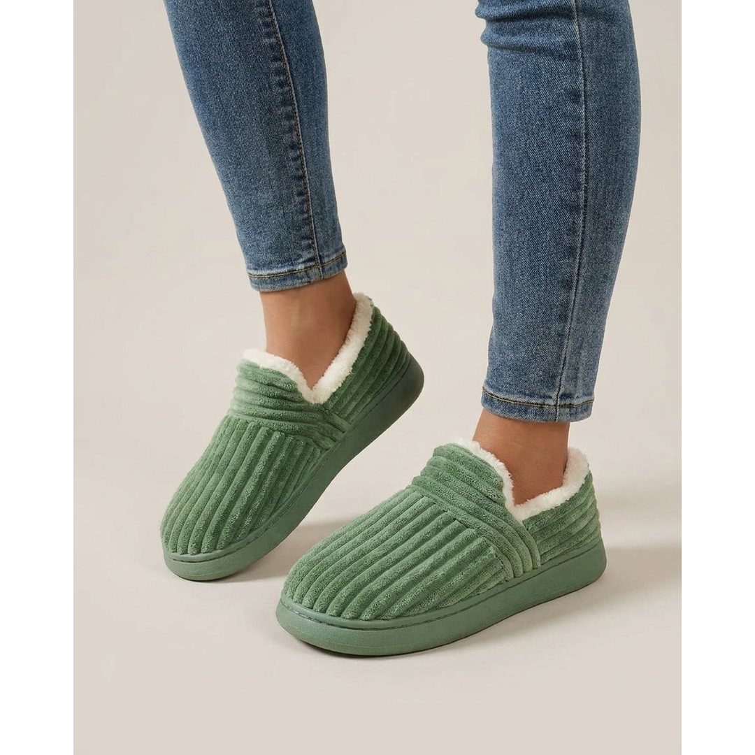 Fleece-Lined Slippers for Cozy, Secure Steps