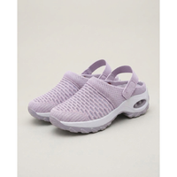 Air-Cushioned Mesh Clogs for All-Day Support