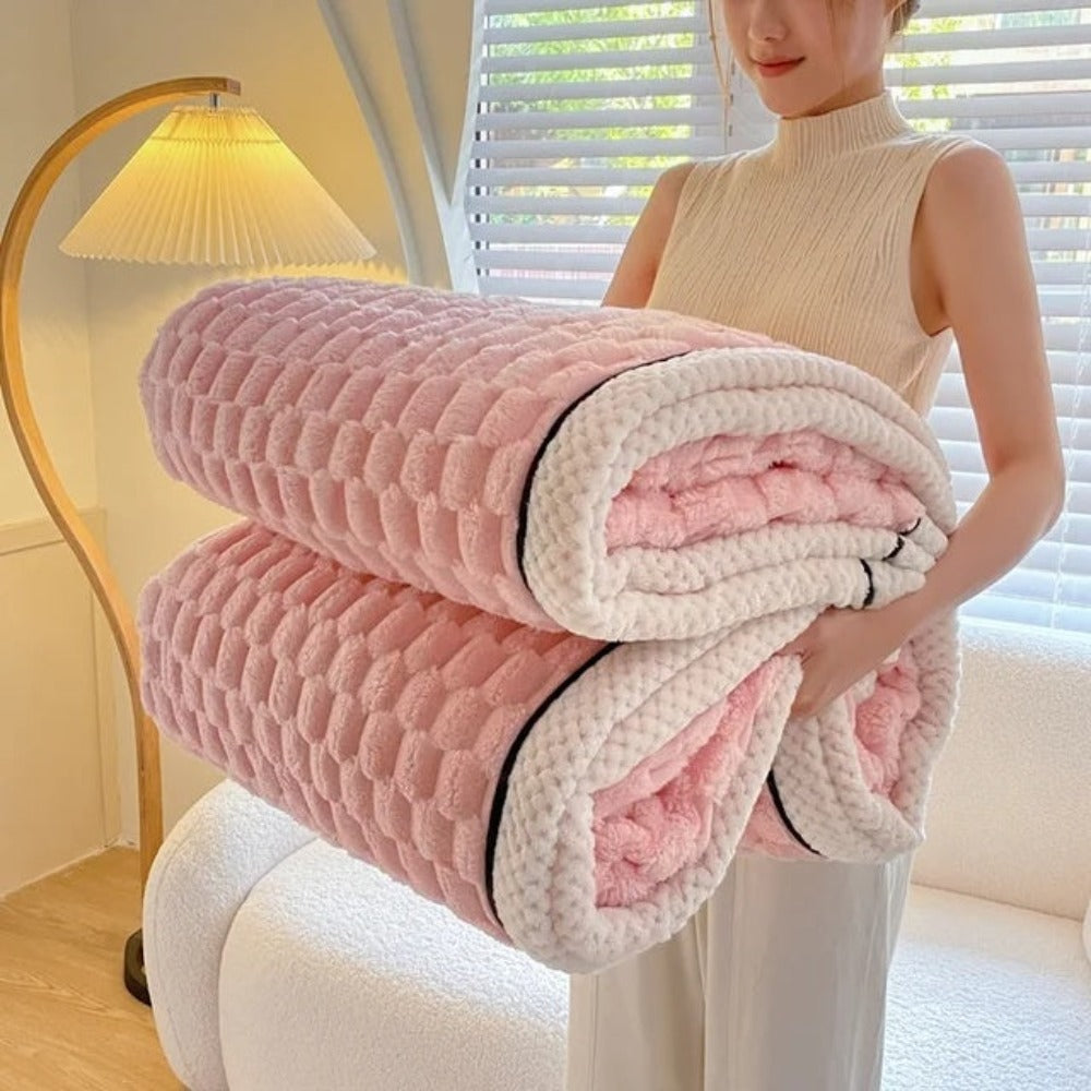 Sherpa Fleece Throw Blanket For Cozy Evenings