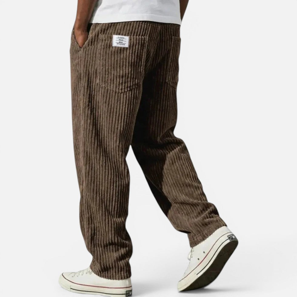 Men's corduroy trousers with a wide cut and elastic waistband