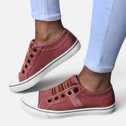 Women's slip-on sneakers with elastic insert
