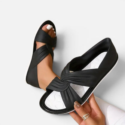 Women's sandals with knot detail
